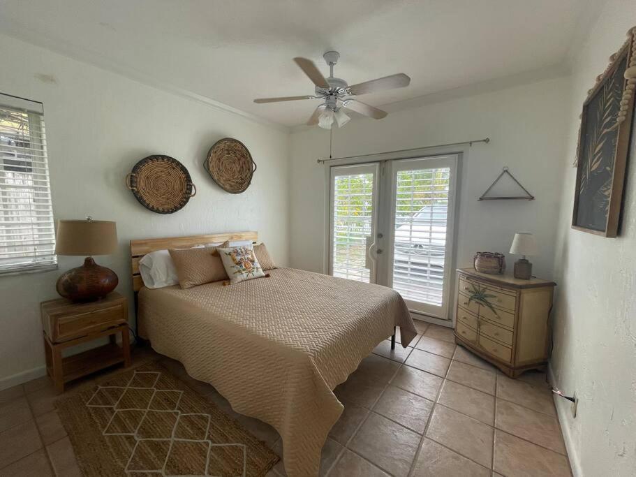 Hot Tub, Tiki Bar, Outdoor Shower, Near Intercoastal Waterway! غرب شاطئ بالم المظهر الخارجي الصورة